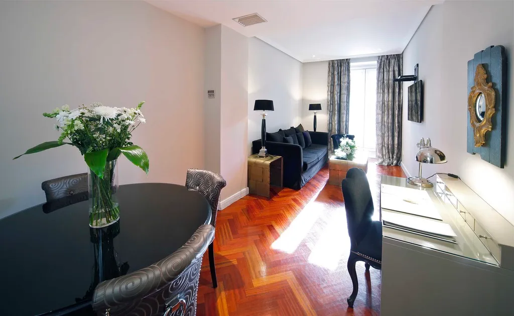 Room, Luxury Suites Madrid, Madrid