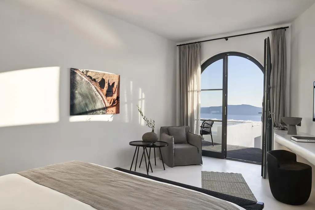 Double or Twin DELUXE Room, Pantheon Villas, Santorini