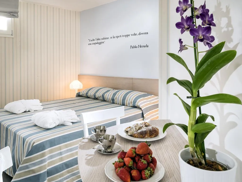 DOUBLE SINGLE USE CLASSIC Room, Duomo Suites & Spa, Catania