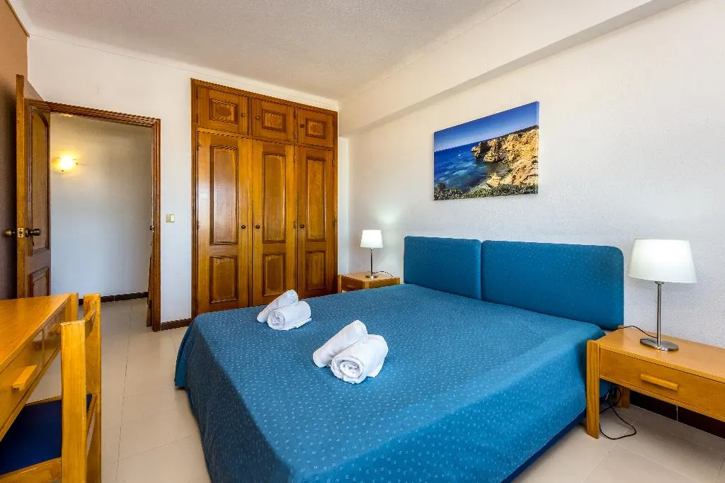 APARTMENT TWO BEDROOMS Room, Janelas do Mar, Algarve