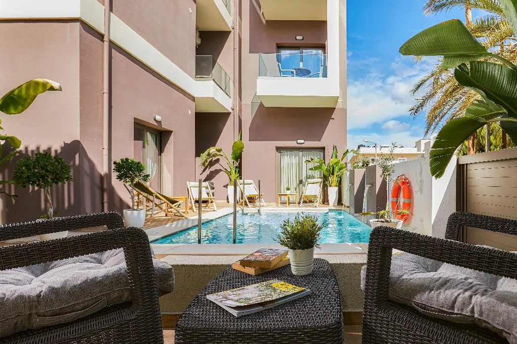 TRIPLE POOL VIEW Room, Dionisos Hotel, Crete