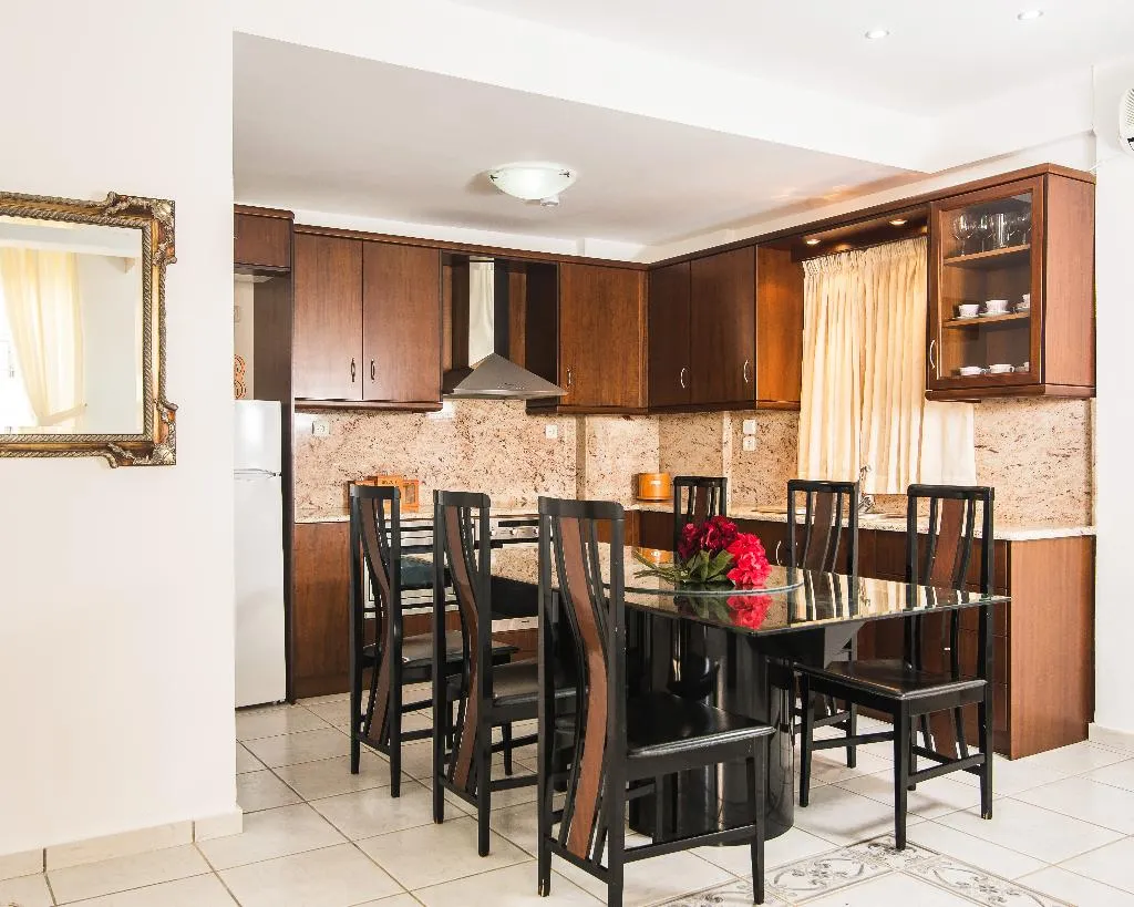 APARTMENT TWO BEDROOMS Room, Yiannis Manos, Crete