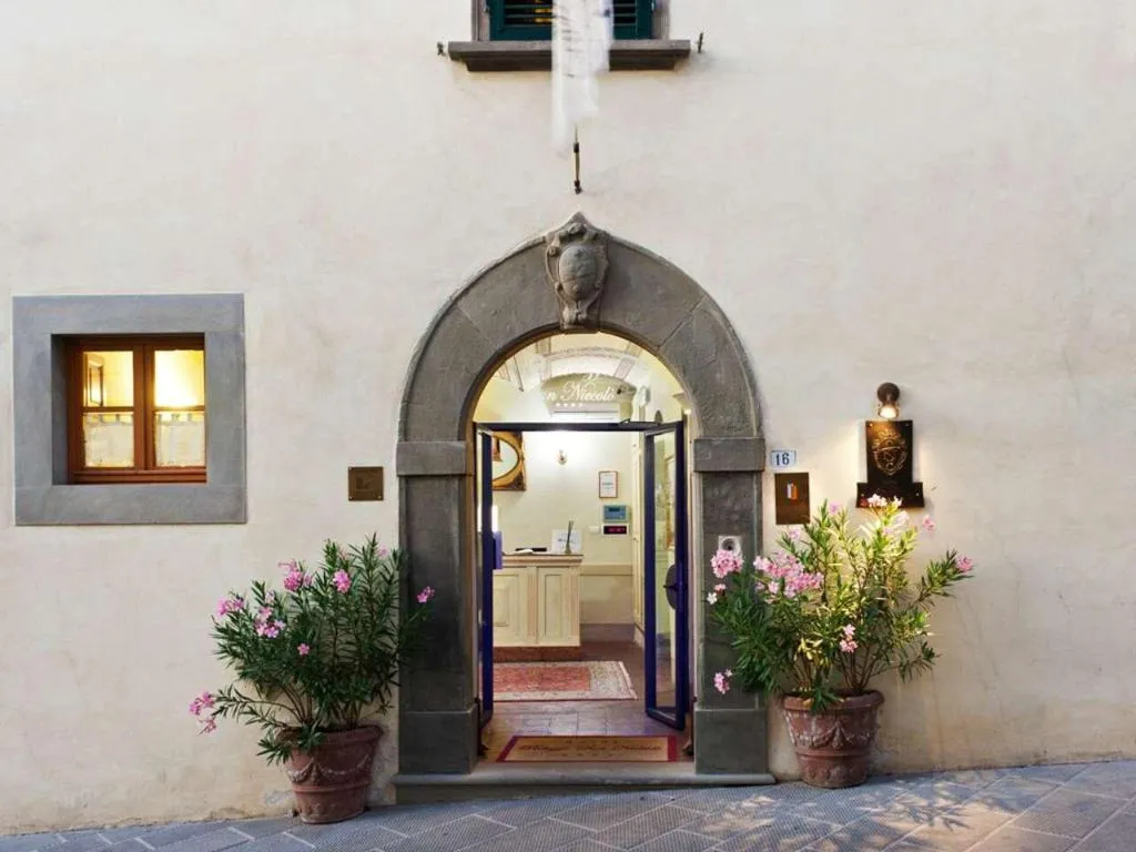 General view, Palazzo San Niccolo, Florence