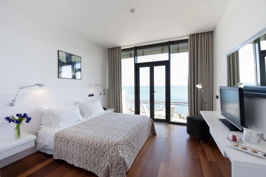 TWIN STANDARD Room, Hotel Farol, Lisbon
