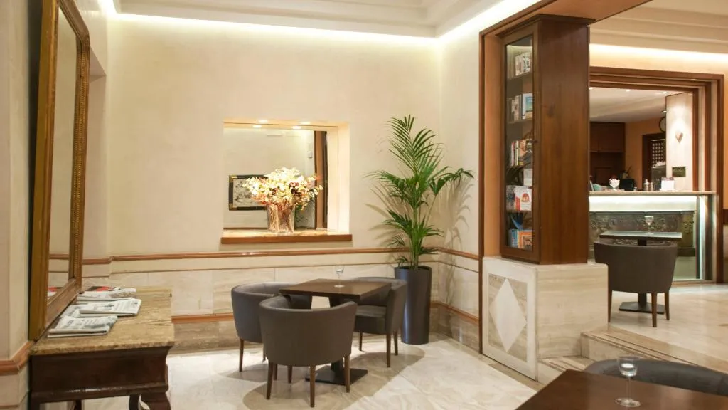 Lobby, Diana Roof Garden, Rome