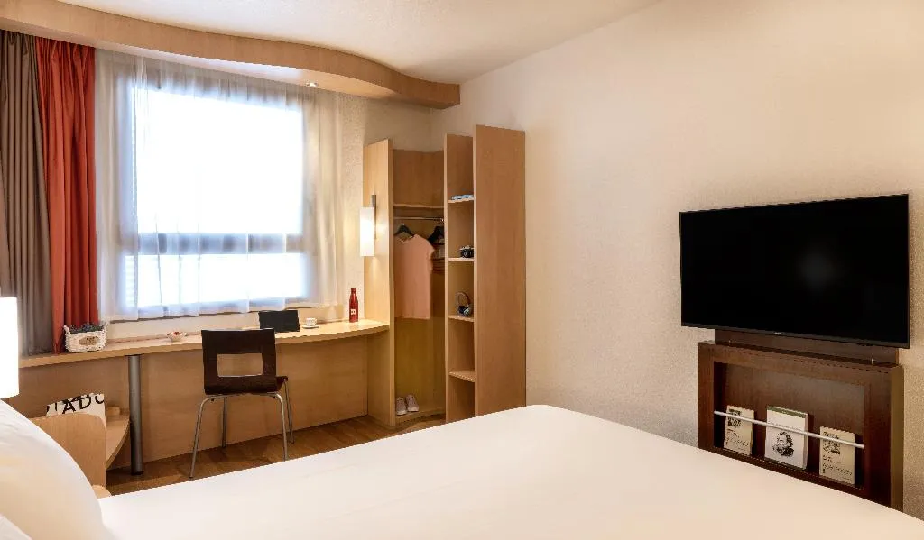 DOUBLE WITH VIEWS Room, Ibis Madrid Centro las Ventas, Madrid