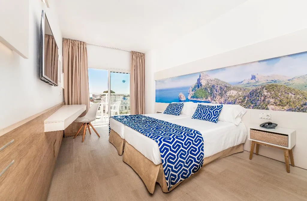 Room, Globales Palmanova, Majorca