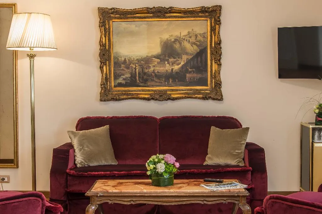 JUNIOR SUITE STANDARD Room, Forum, Rome