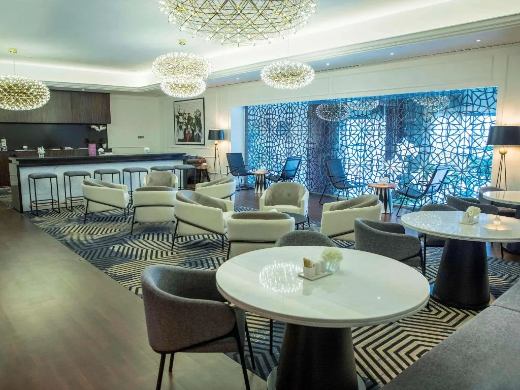 SUITE PRESTIGE Room, Sofitel Dubai Jumeirah Beach, Dubai