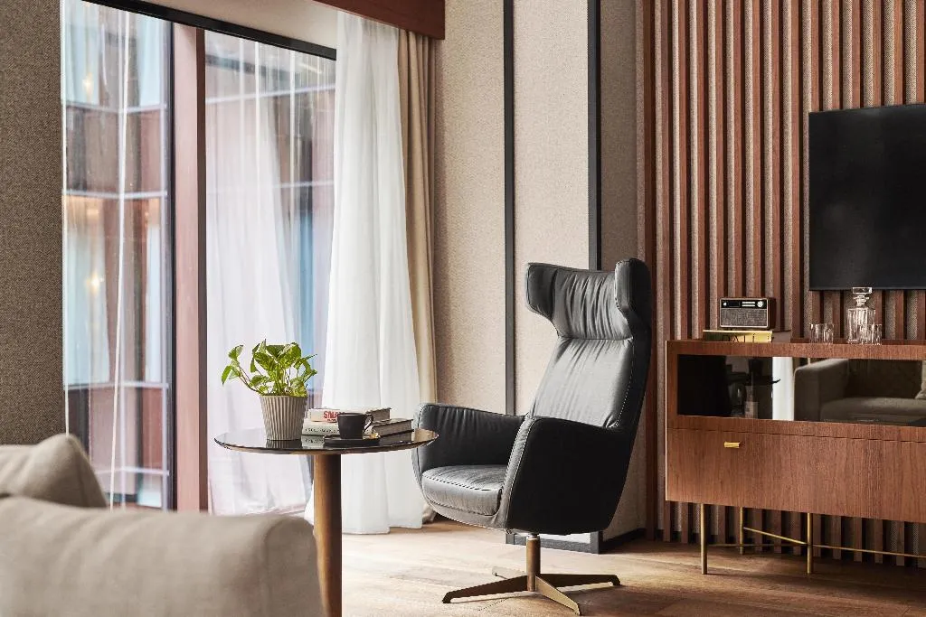DOUBLE DELUXE KING BED Room, Thompson Madrid, part of Hyatt, Madrid