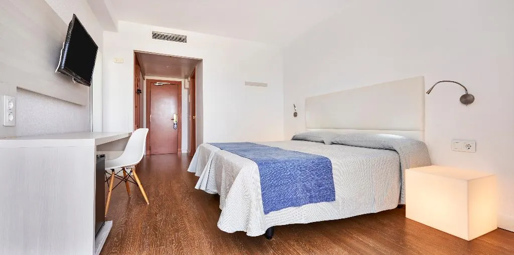 Room, Hotel Globales Cala´n Bosch, Menorca