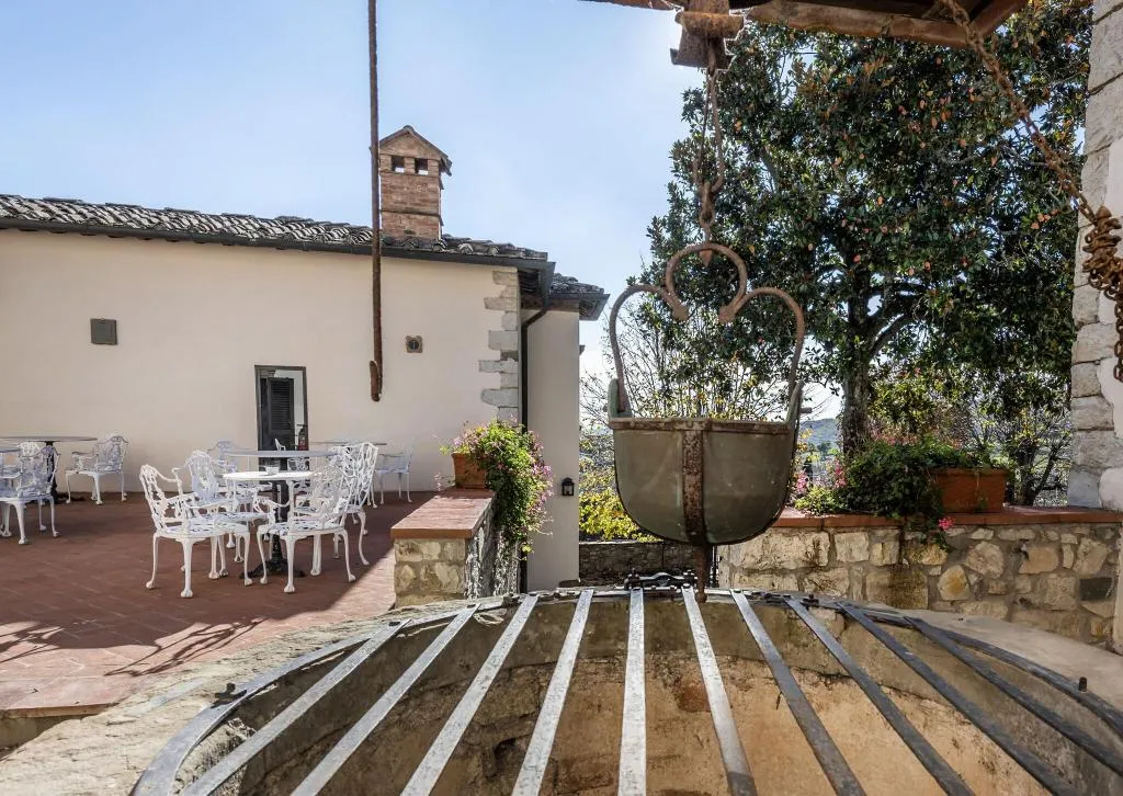 Terrace, Relais Vignale & Spa, Florence