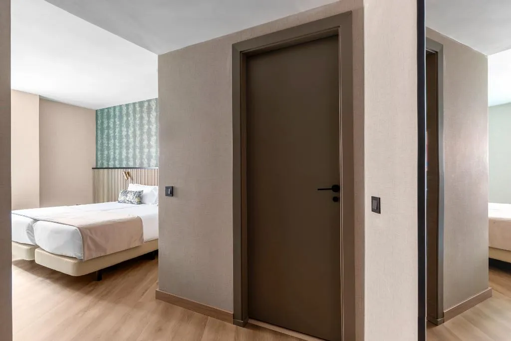 Double or Twin STANDARD Room, Acta Piramides, Madrid