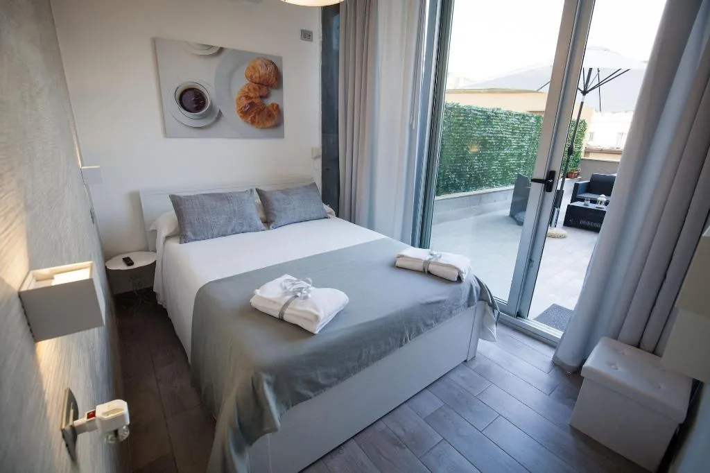 Room, B&B De Gasperi 55, Naples