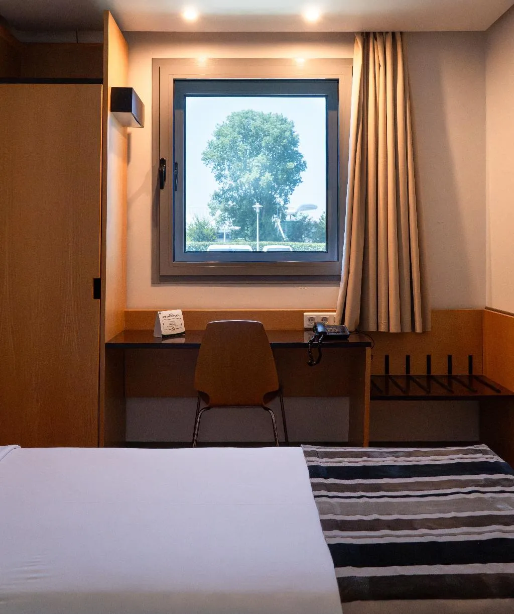 SINGLE STANDARD Room, Park Hotel Porto Aeroporto, Porto