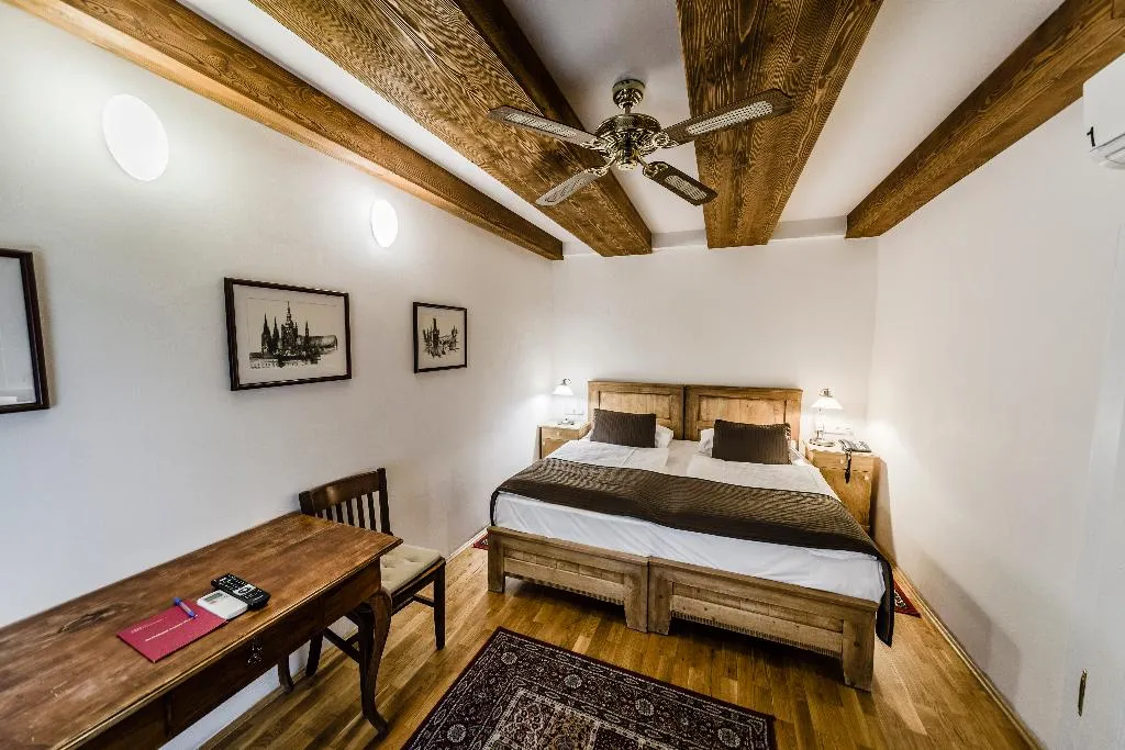 QUADRUPLE STANDARD Room, Archibald at the Charles Bridge, Prague