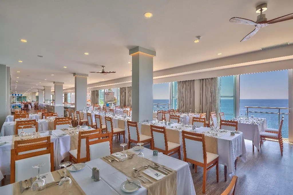 Restaurant, Orca Praia, Madeira