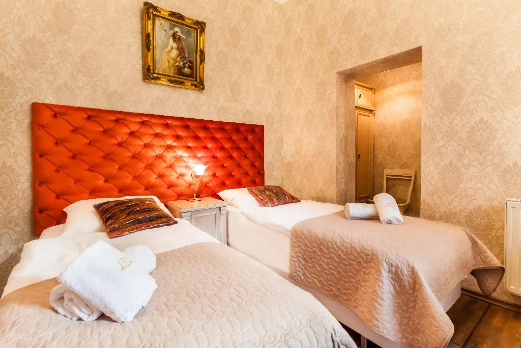 Double or Twin CLASSIC Room, Aparthotel Vicini, Krakow