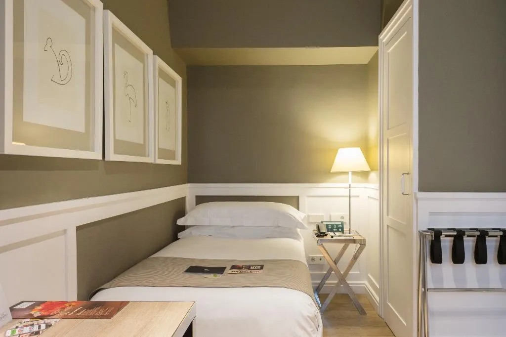 SINGLE BASIC Room, Granvia, Barcelona