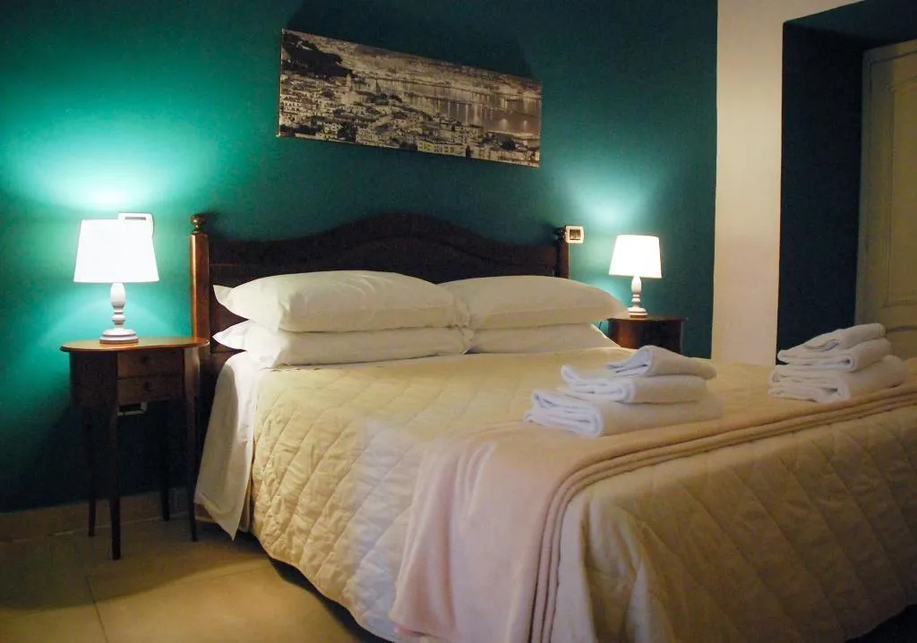 Room, La Locanda Dell Arte, Naples
