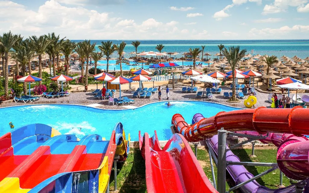 Sports and Entertainment, Hawaii Riviera Club Aqua Park-Families and Couples, Red Sea Riviera