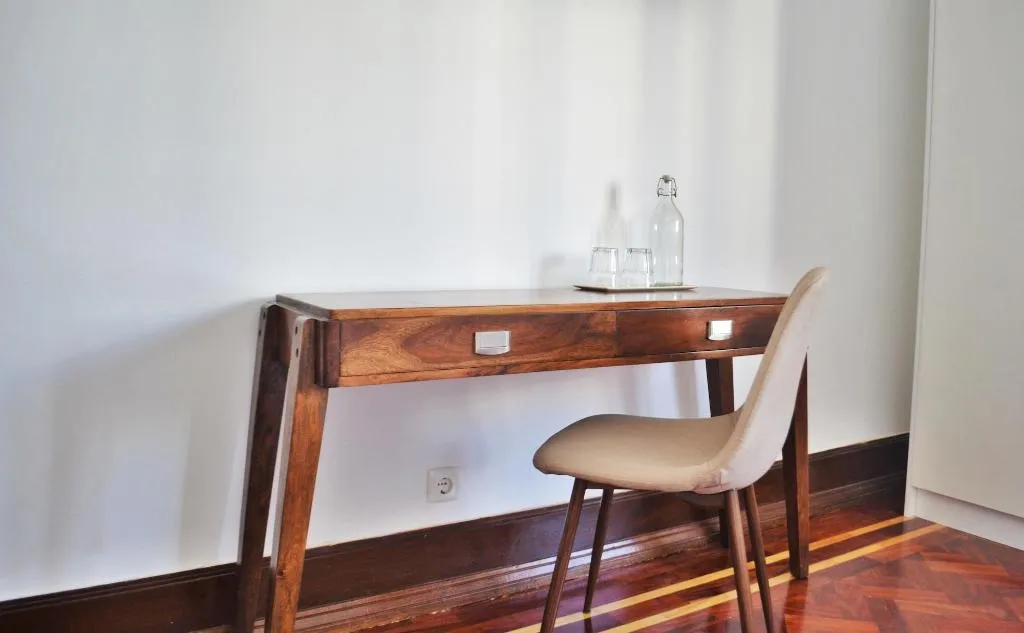 Room, Feeling Eduardo Vii, Lisbon