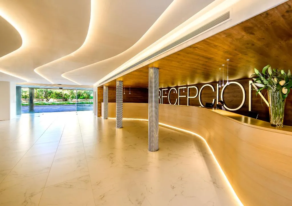Lobby, Carlos I, Costa Blanca