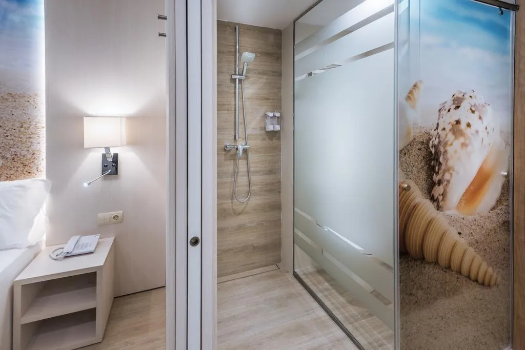 TRIPLE STANDARD Room, Sumus Stella and Spa, Costa Brava