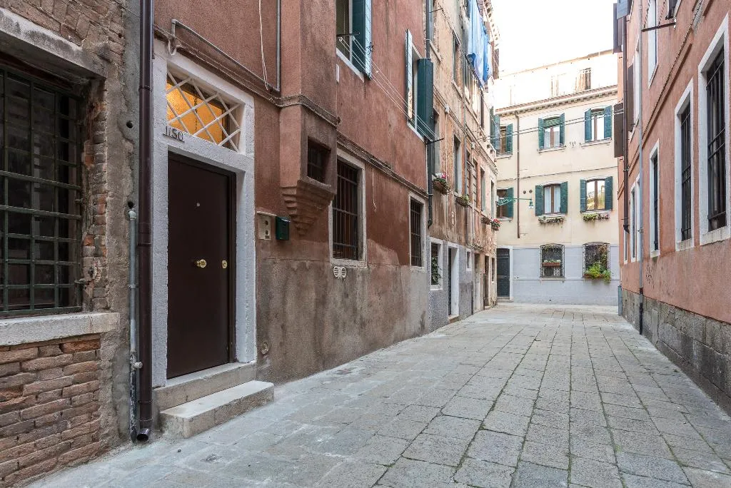 General view, La Loggia Della Luna, Venice
