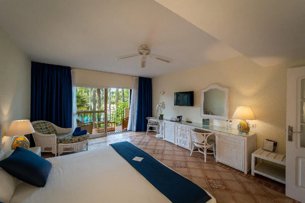 Double or Twin PREMIUM Room, Bluebay Banús, Costa Del Sol
