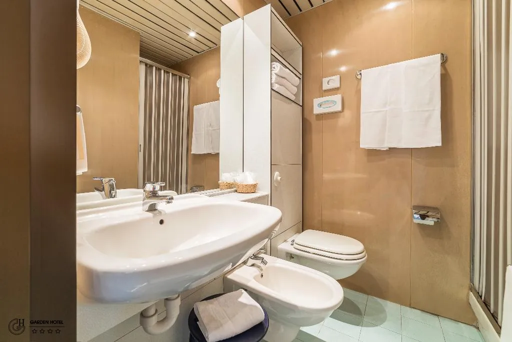 Double or Twin WITH BALCONY Room, Garden Hotel, Umbria