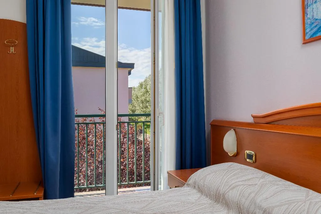 DOUBLE WITH BALCONY Room, Palladio, Venice