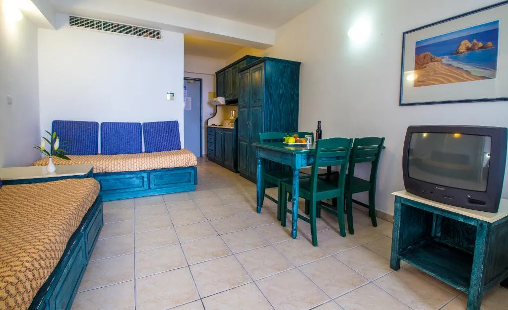 STUDIO STANDARD Room, St George Gardens, Cyprus