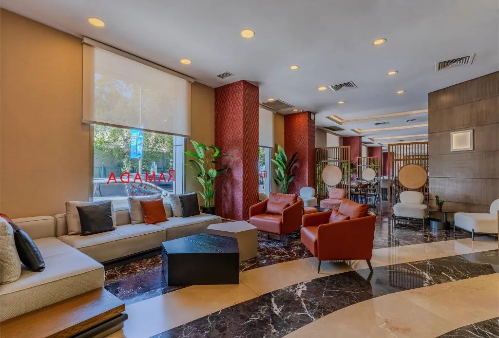 Lobby, Ramada Plaza by Wyndham Izmir, Izmir
