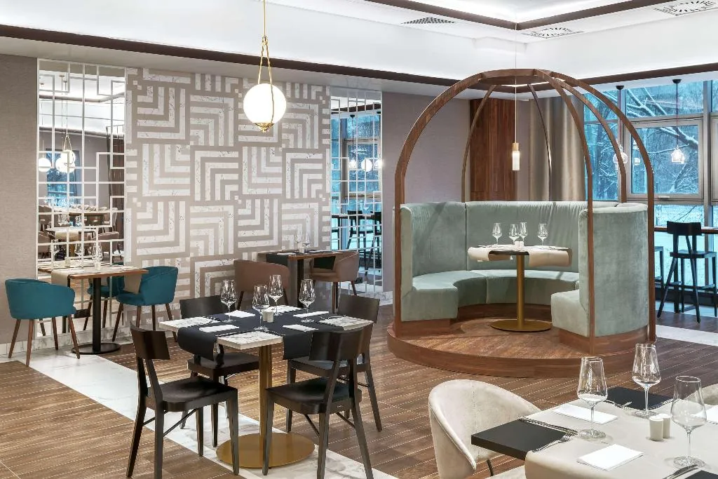 Restaurant, Metropolo By Golden Tulip, Krakow