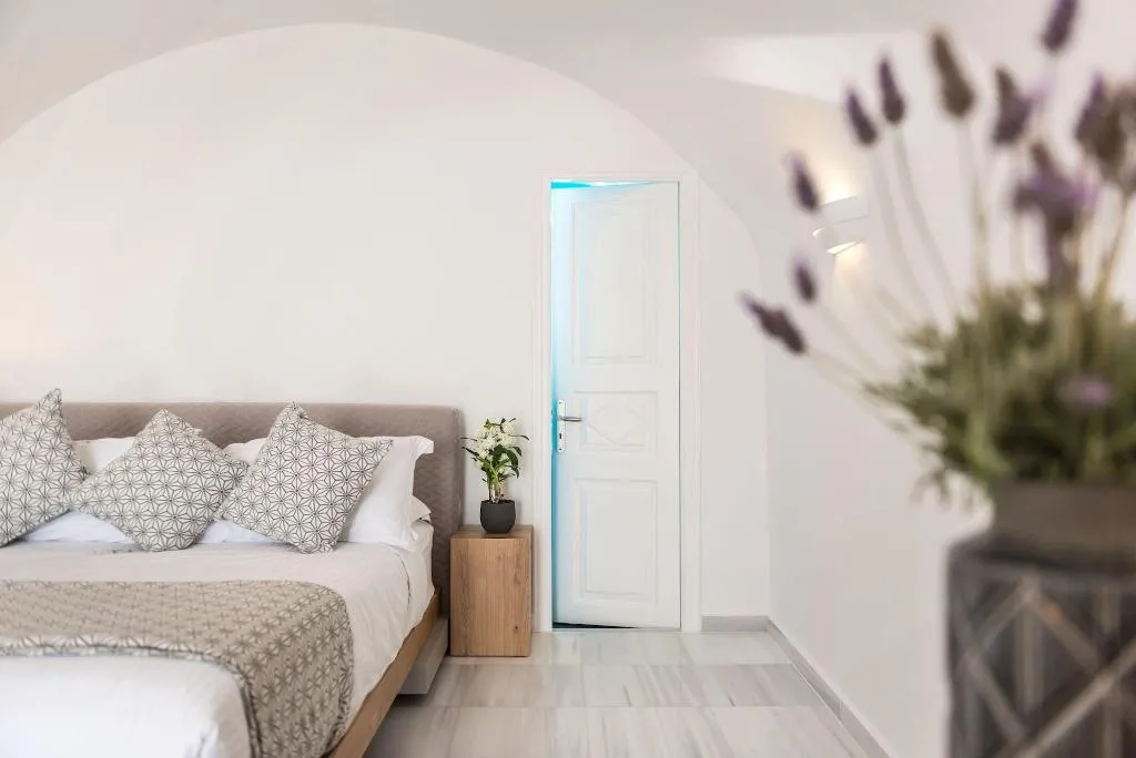 Room, Anteliz Hotel And Suites, Santorini