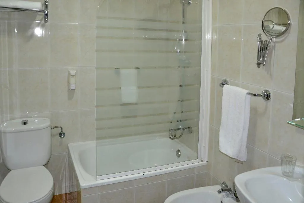 SINGLE STANDARD Room, Sercotel Las Estrellas, Madrid