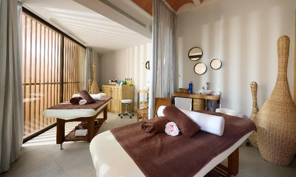 Sports and Entertainment, Cala San Miguel Ibiza Res, Curio Colllec by Hilton, Ibiza