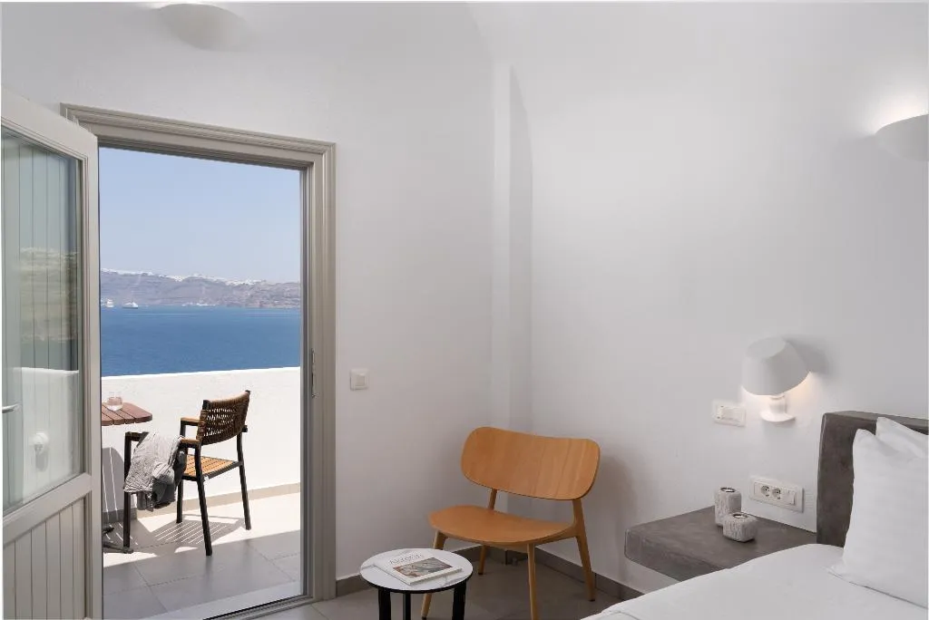 Double or Twin SUPERIOR WITH VIEWS Room, Goulielmos Hotel & Spa, Santorini
