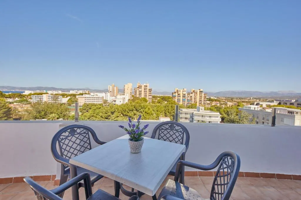 APARTMENT SEA VIEW Room, Apartamentos Ben Hur, Majorca