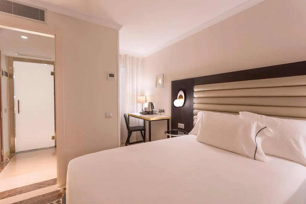 DOUBLE BASIC Room, Eurostars Cristal Palace, Barcelona