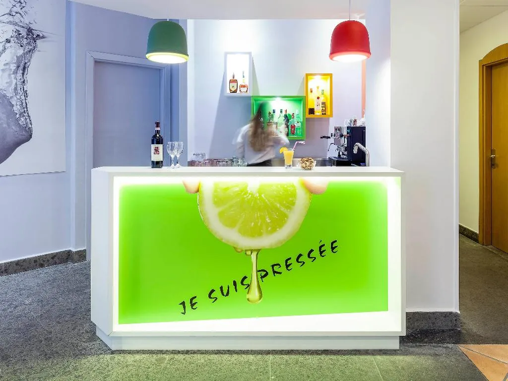 Bar, Ibis Styles Napoli Garibaldi, Naples