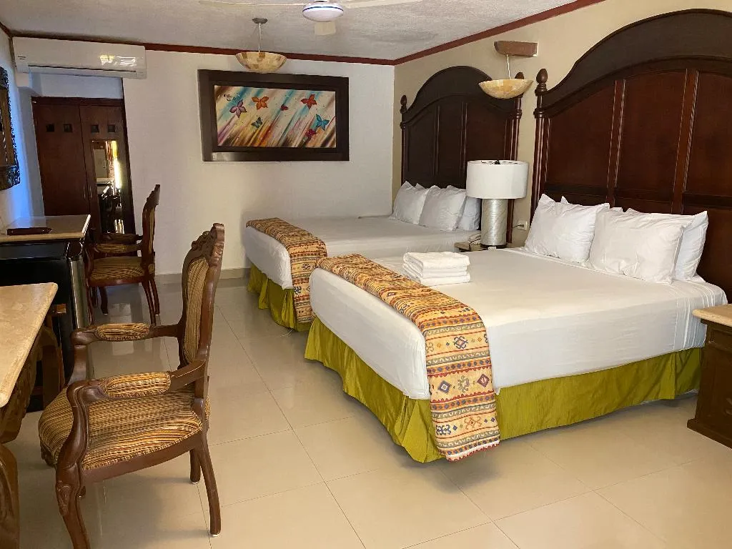 DOUBLE STANDARD Room, Las Golondrinas, Playa Del Carmen