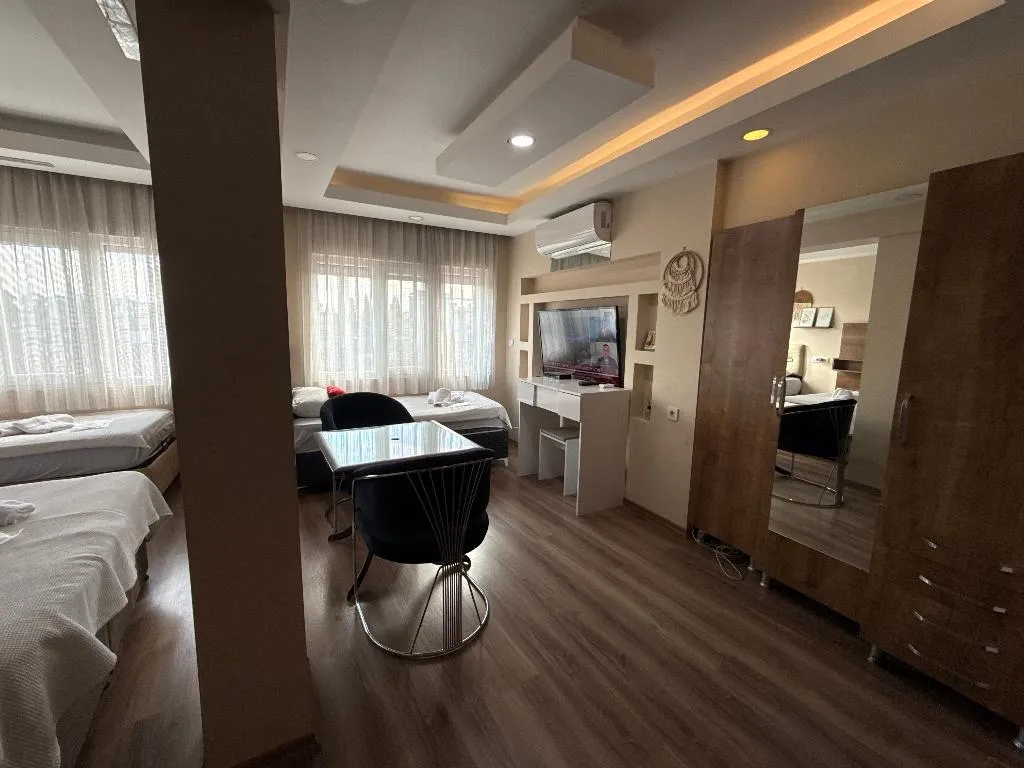QUADRUPLE DELUXE CAPACITY 4 Room, Twenty Hotel, Antalya