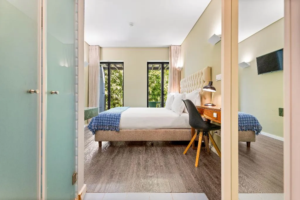 Double or Twin CAPACITY 2 ONE BEDROOM Room, Jardim Da Batalha By Shiadu, Porto
