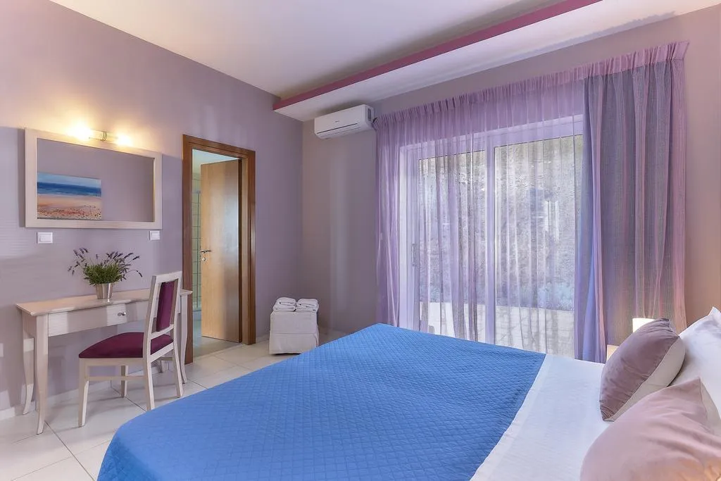 APARTMENT WITH PRIVATE POOL Room, Nymphes Luxury Apartments, Crete