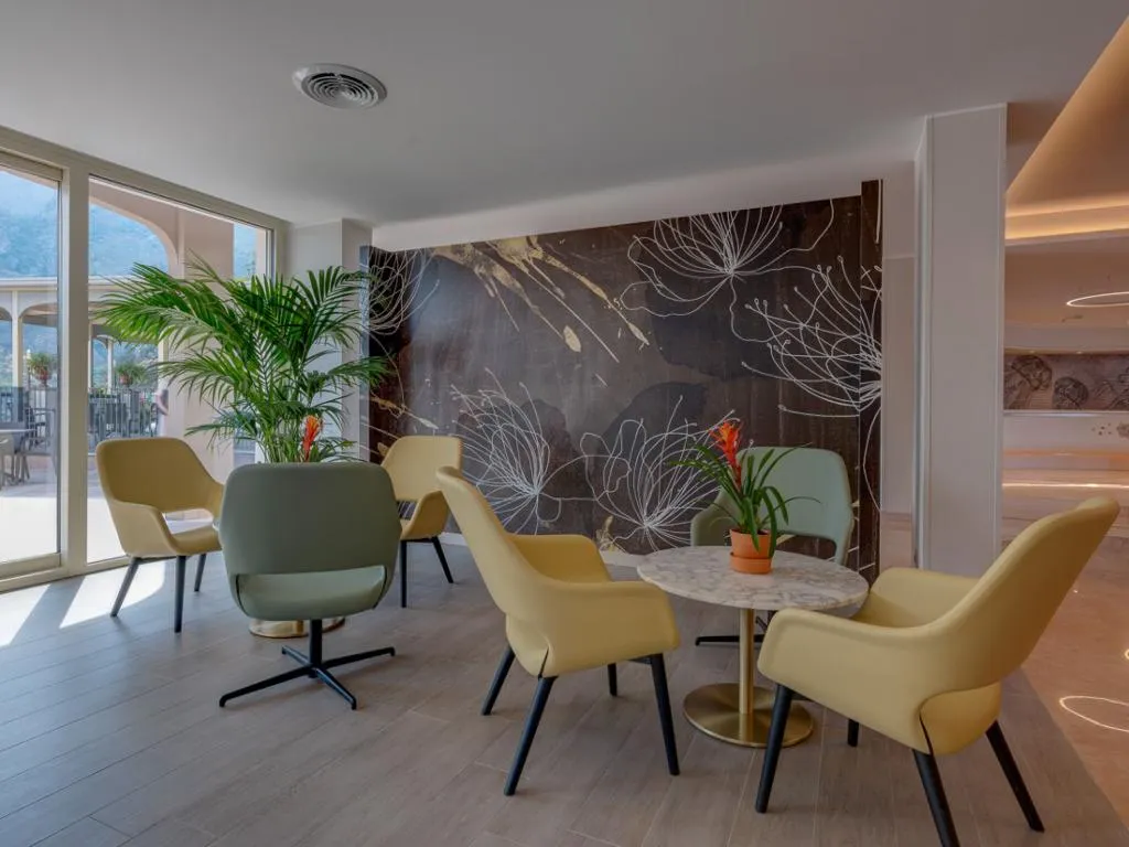 Lobby, Antares, Catania