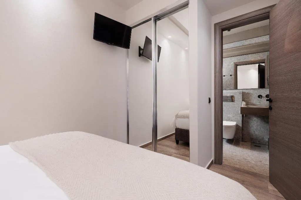 APARTMENT COMFORT Room, The Summit Escape, Corfu