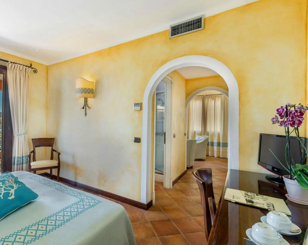 SUITE SEA VIEW Room, La Vecchia Fonte Hotel, Olbia