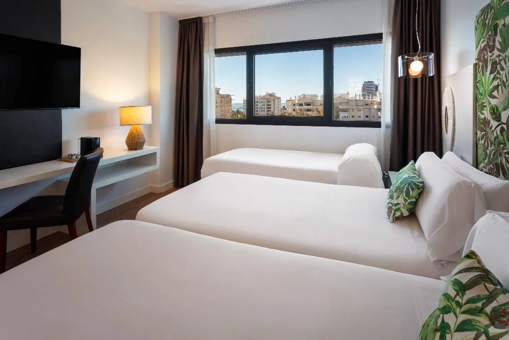 TRIPLE WITH VIEWS Room, Catalonia Malaga, Costa Del Sol